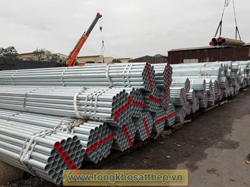 Ống thép mạ kẽm DN25 gallery 1