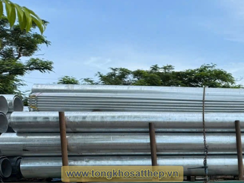 Ống thép mạ kẽm DN300 gallery 2
