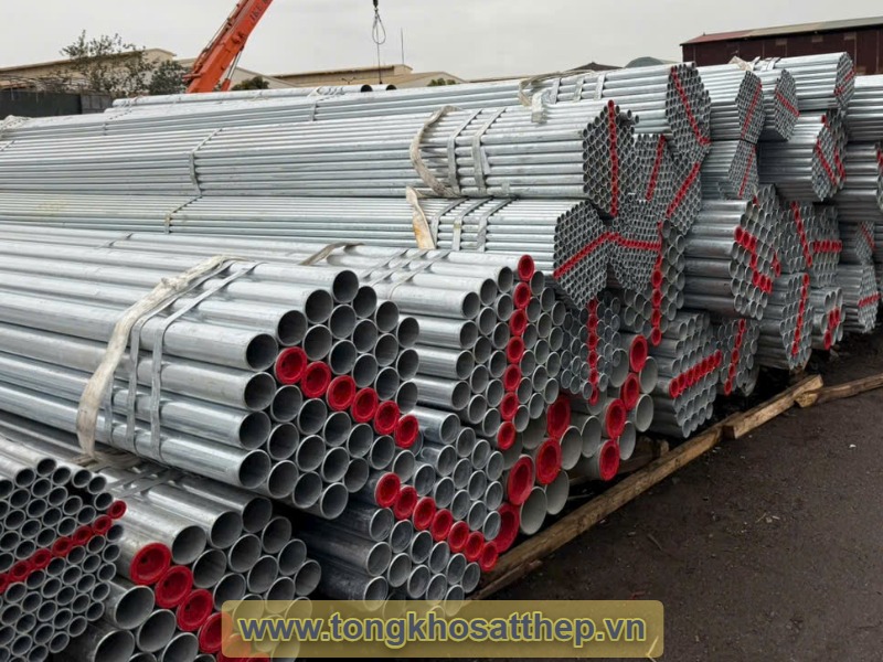 Ống thép mạ kẽm DN40 gallery 1