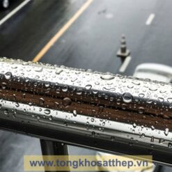 Ống inox tròn làm tay vịn ngoài trời